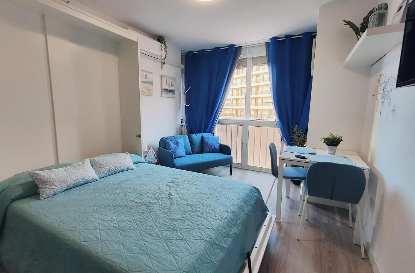 Estudio Copenhague Torremolinos 0*,  Spanien